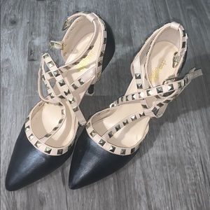 STUD HEELS